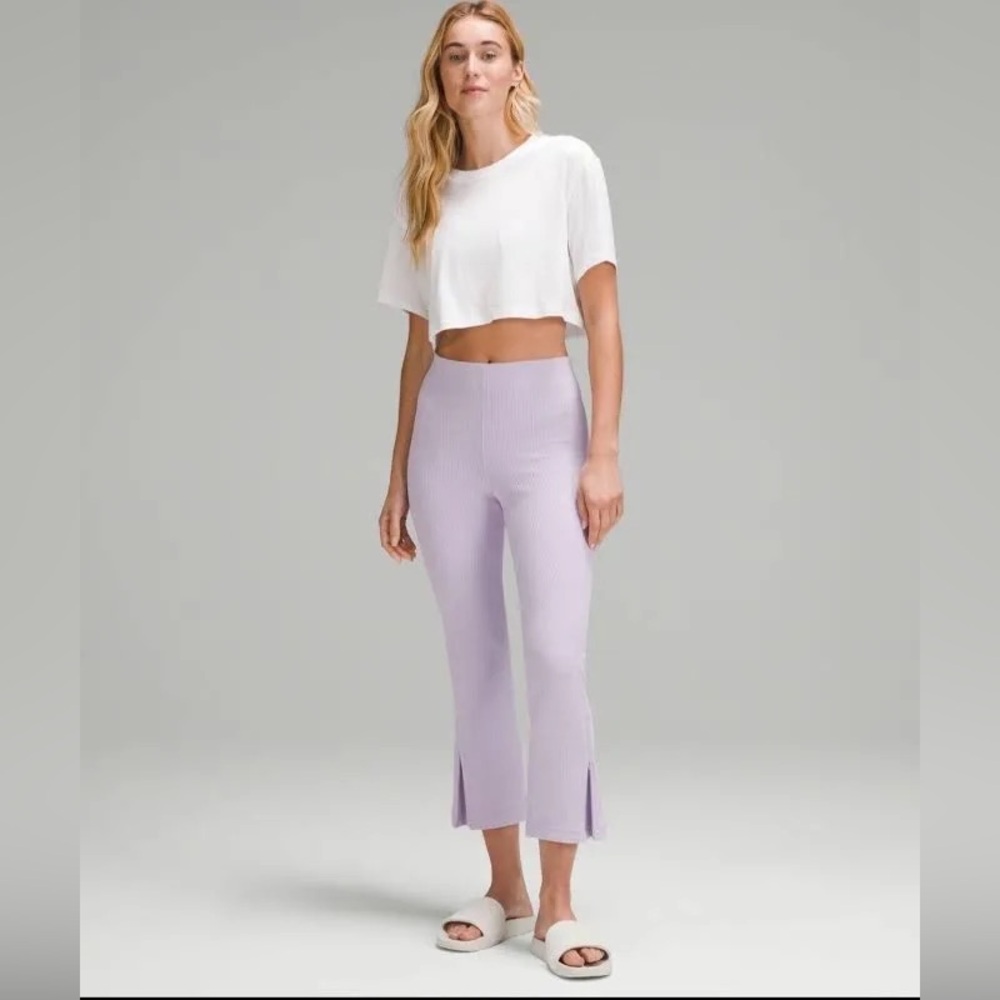 LULULEMON NWT Ribbed Softstreme Zip-Leg HR Crop Pant 25" | Lilac Ether | Size 8